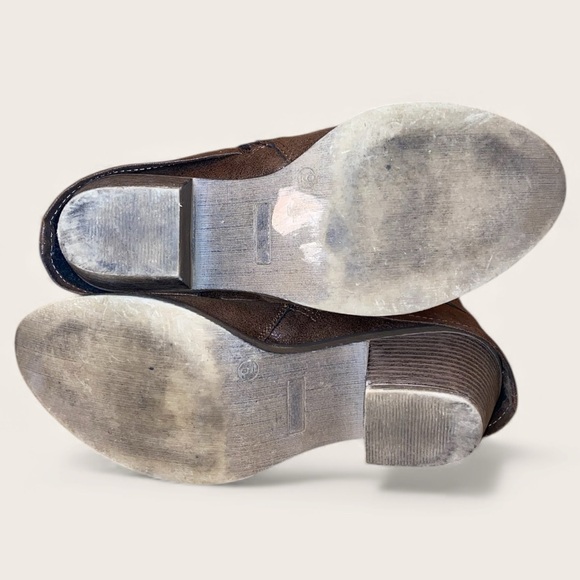 LIMELIGHT“Myka” Western Style Ankle Booties with Straps Low Heel Brown Size 9 - Picture 6 of 11